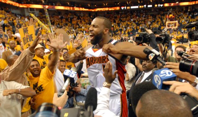 亚洲区-1胜3负 勇士常规赛对阵独行侠战绩有参考价值吗?