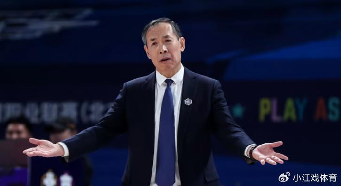 赵睿受伤缺阵,北京首钢队4战3败,许利民指导接近下课|深圳队|常规赛|曾凡博|山东男篮|广东男篮_新浪体育_新浪新闻