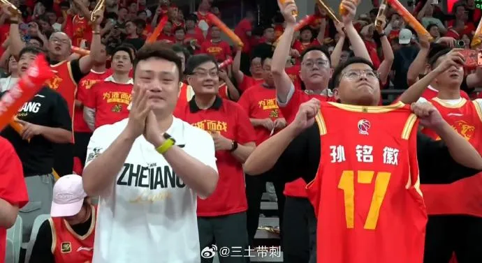 足球竞猜-媒体人:孙铭徽虽因表现不好被调侃&但忽视他一定会付出代价