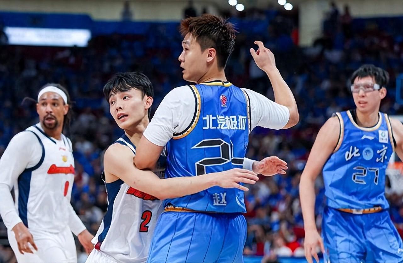 亚洲区-广东19点35VS北京,杜锋新首发五虎将出炉,2大奇兵或空降驰援